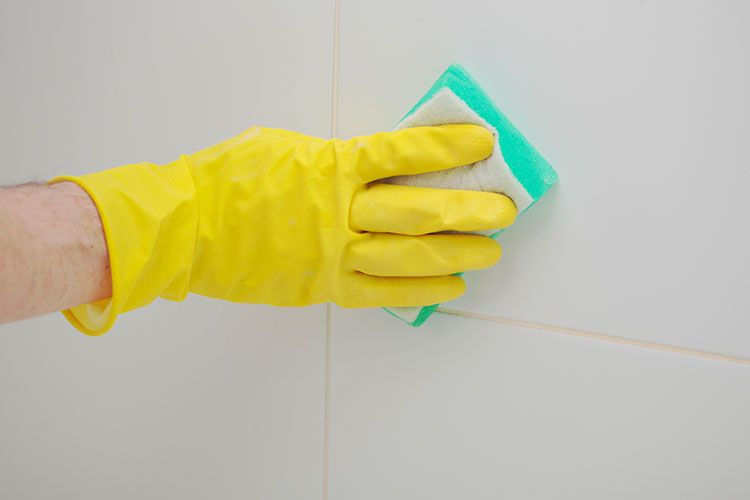 Comment détartrer le carrelage mural de la salle de bains ?