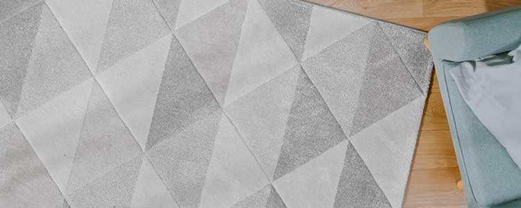 Comment désinfecter ses tapis et moquettes ?
