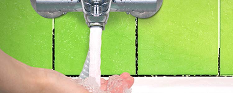 Comment éliminer la moisissure dans la salle de bain ?