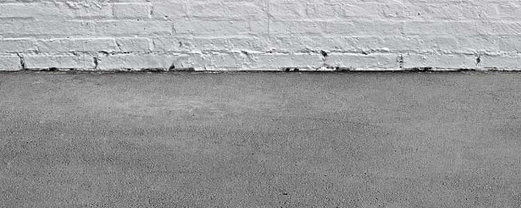 Comment réparer un sol en béton ?