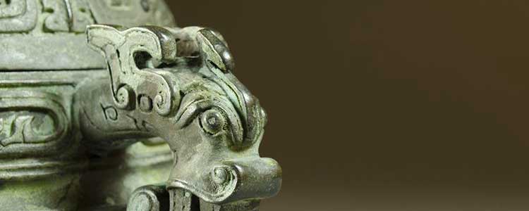 Comment nettoyer et faire briller le bronze ?