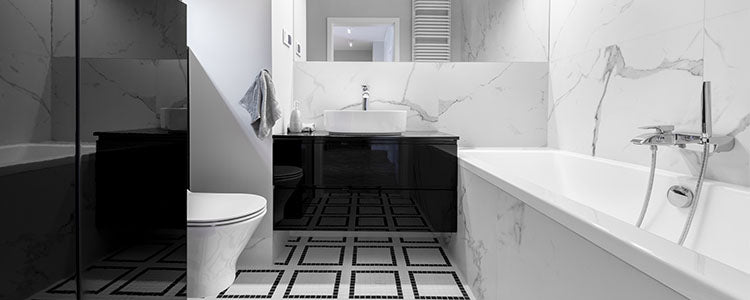 Comment détartrer et faire briller le marbre de la salle de bain ?