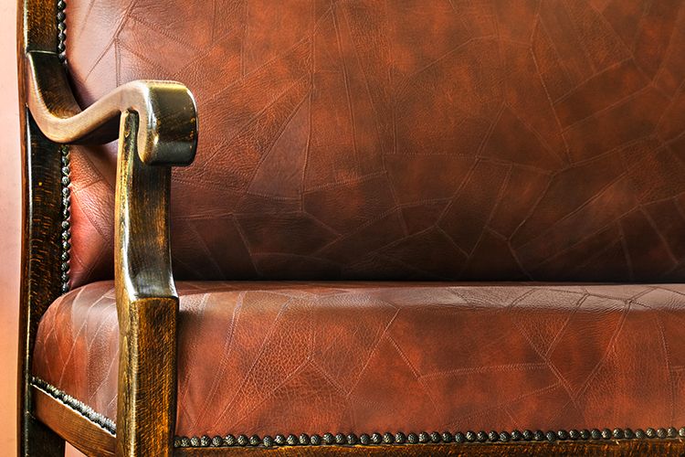 Avec quoi nourrir le cuir desséché ?