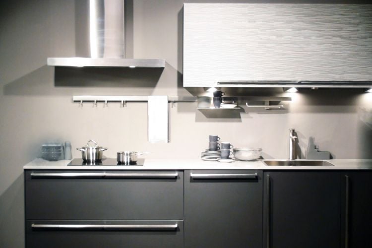 Comment entretenir une hotte en inox ?