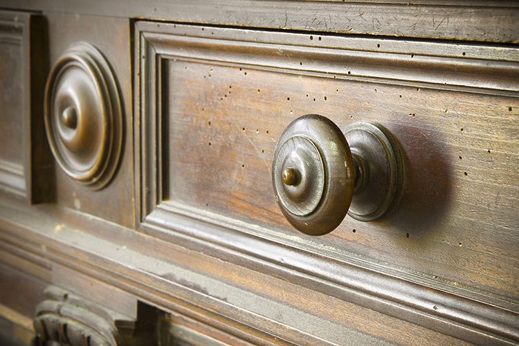 Meuble vintage en bois : comment lui donner une seconde vie ?